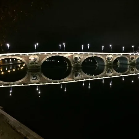 Spacieuse Dans Maison Art Deco Au Centre De Tolosa